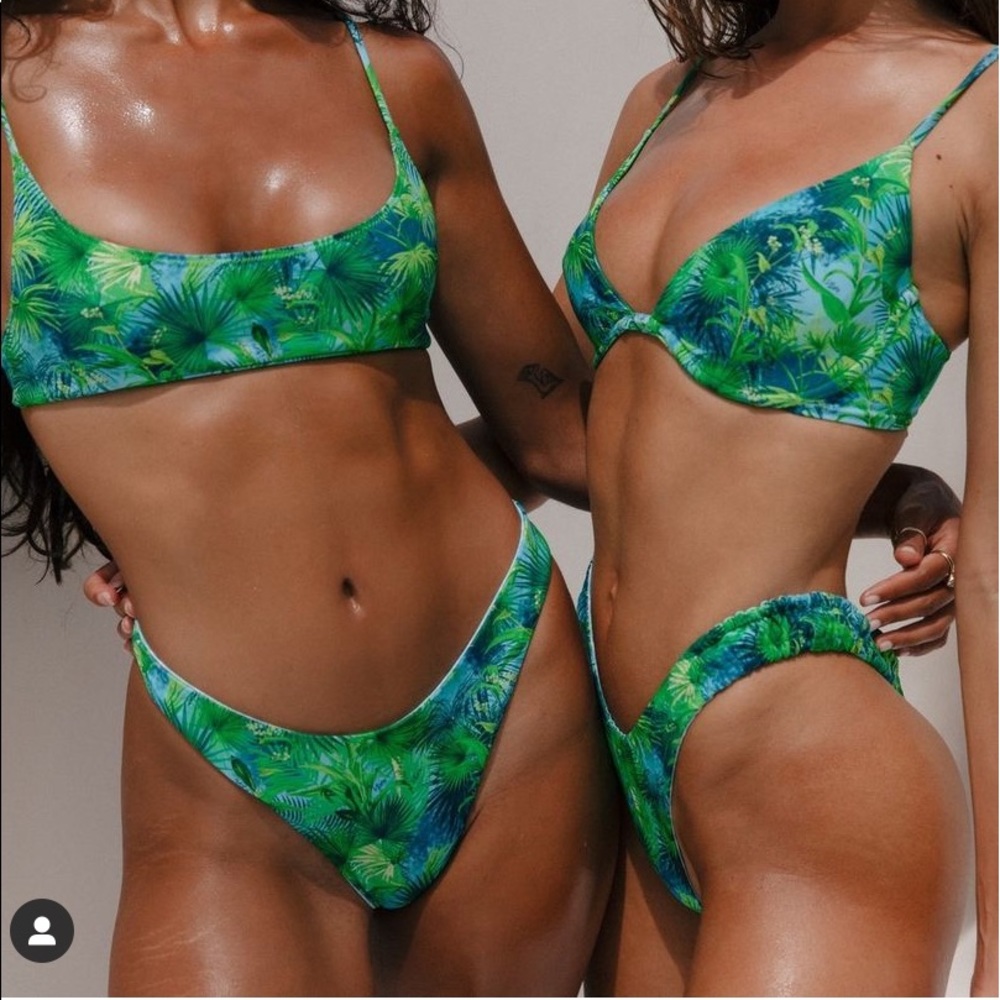 VDM the label bikini reversible size S NWOT